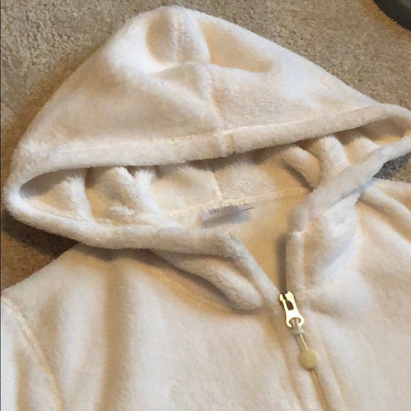 Woman’s Fuzzy Jacket - Picture 2 of 3